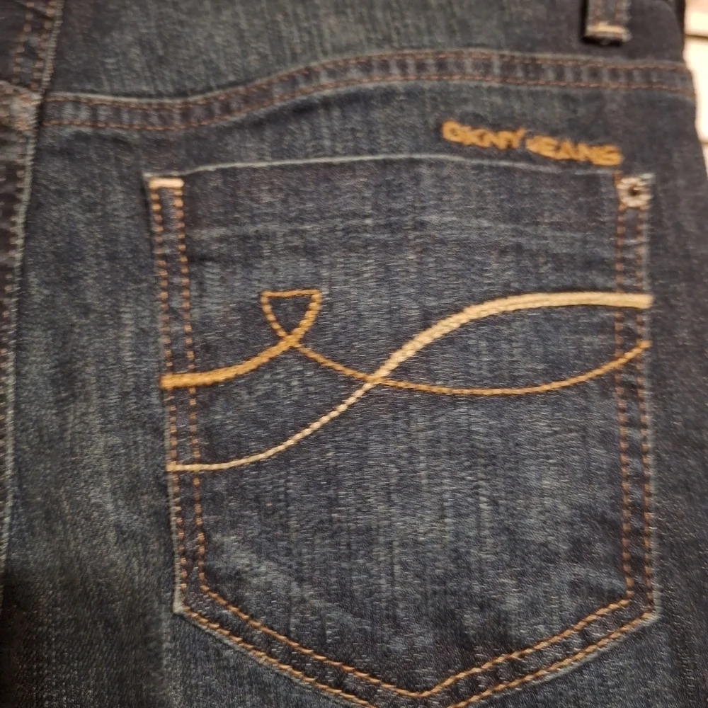 DKNY SOHO Skinny jeans Sz 4 14x9x32 NWT - Picture 6 of 6